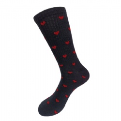 1pk black with red hearts crew sock