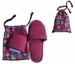 1pk portable slipper with gift bag burgundy