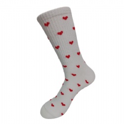 1pk white with red hearts crew sock